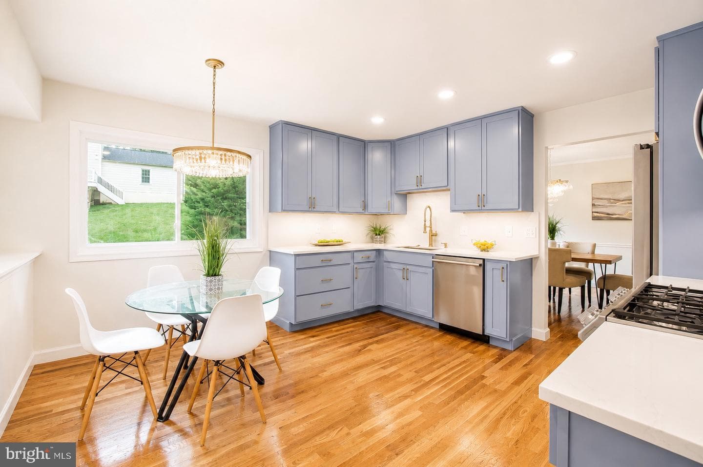 413 Hurley Avenue photo 8