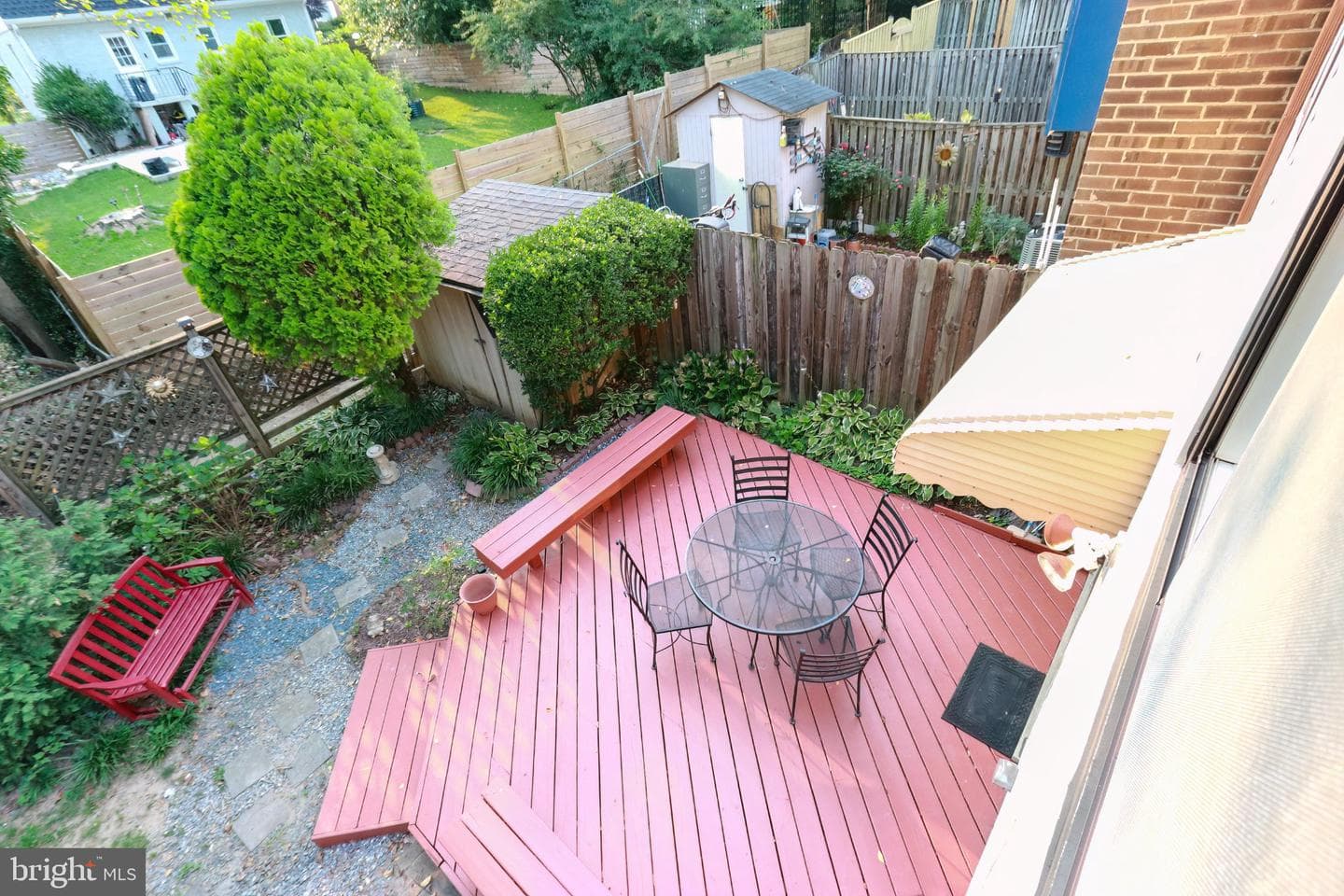 10704 Lester Street photo 6