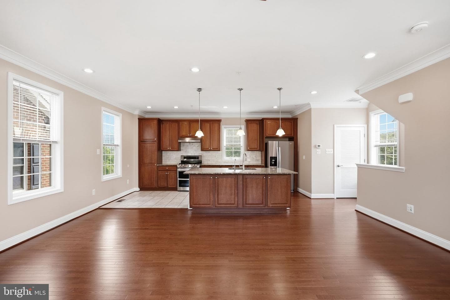 232 Parkview Avenue photo 10