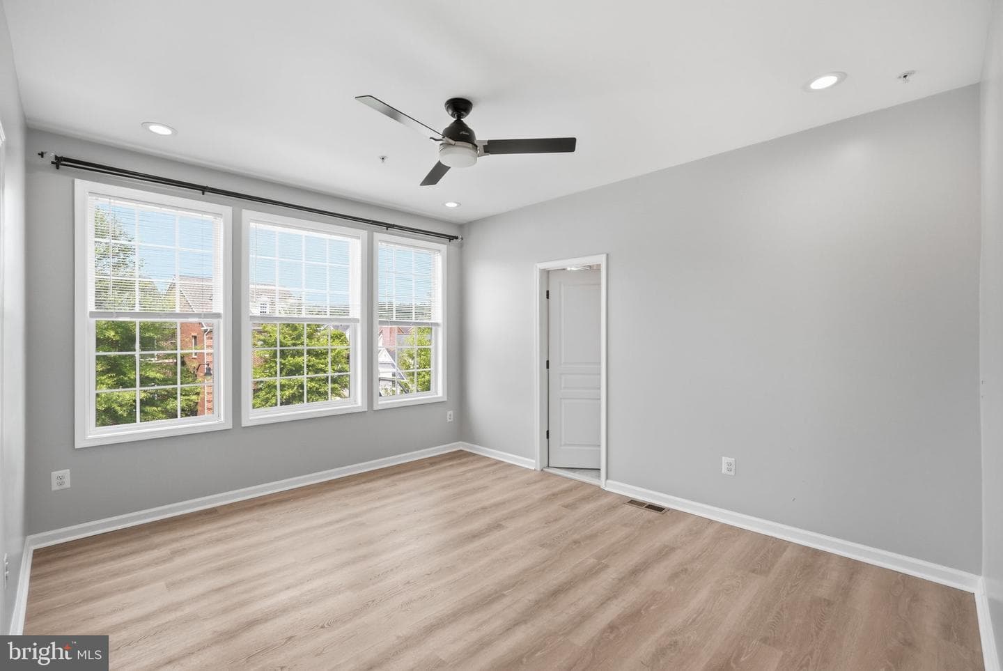 232 Parkview Avenue photo 14