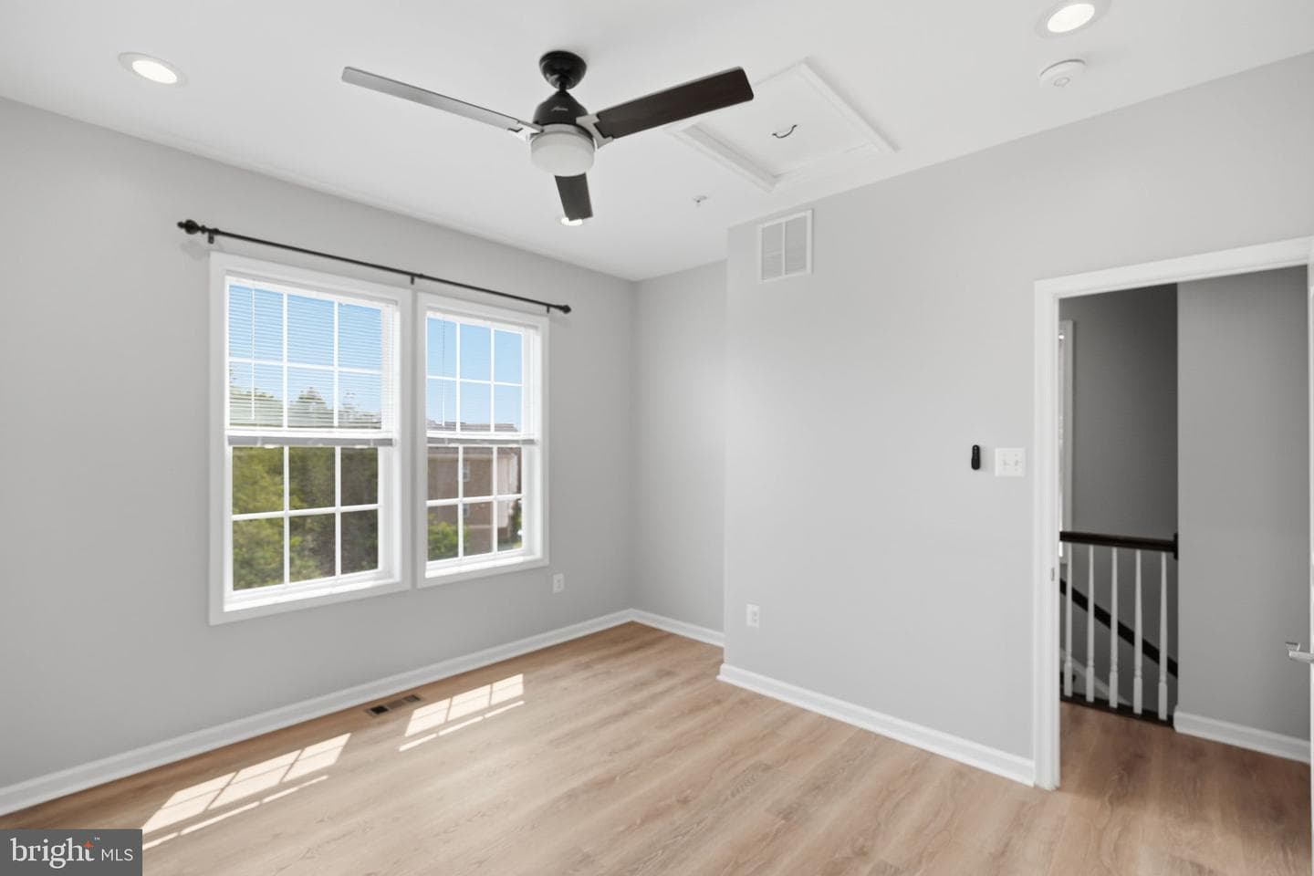232 Parkview Avenue photo 17