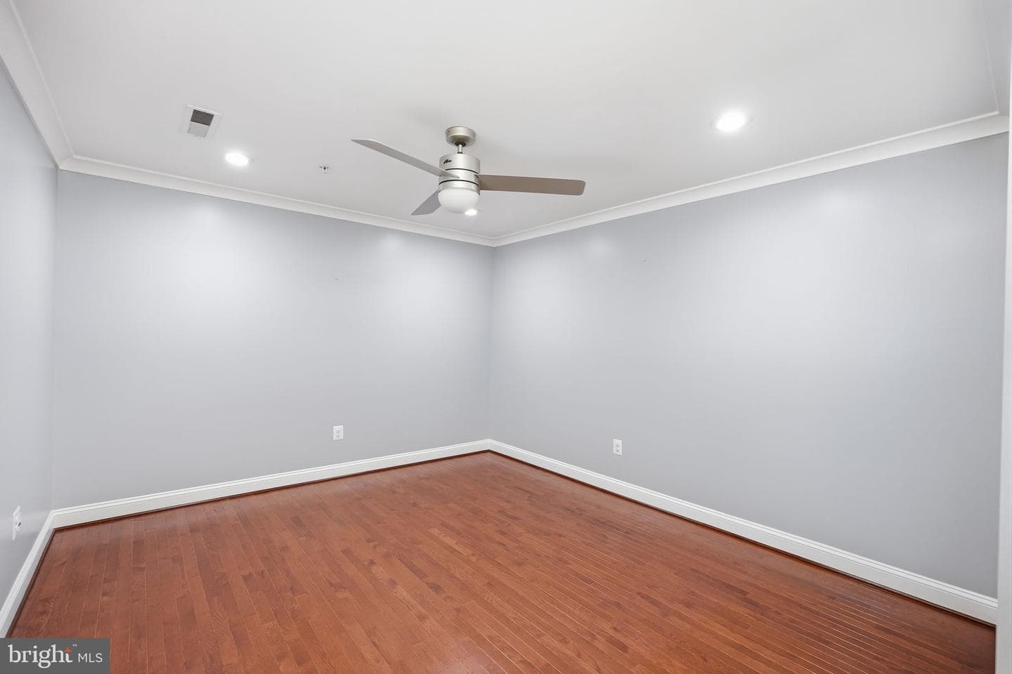 232 Parkview Avenue photo 3