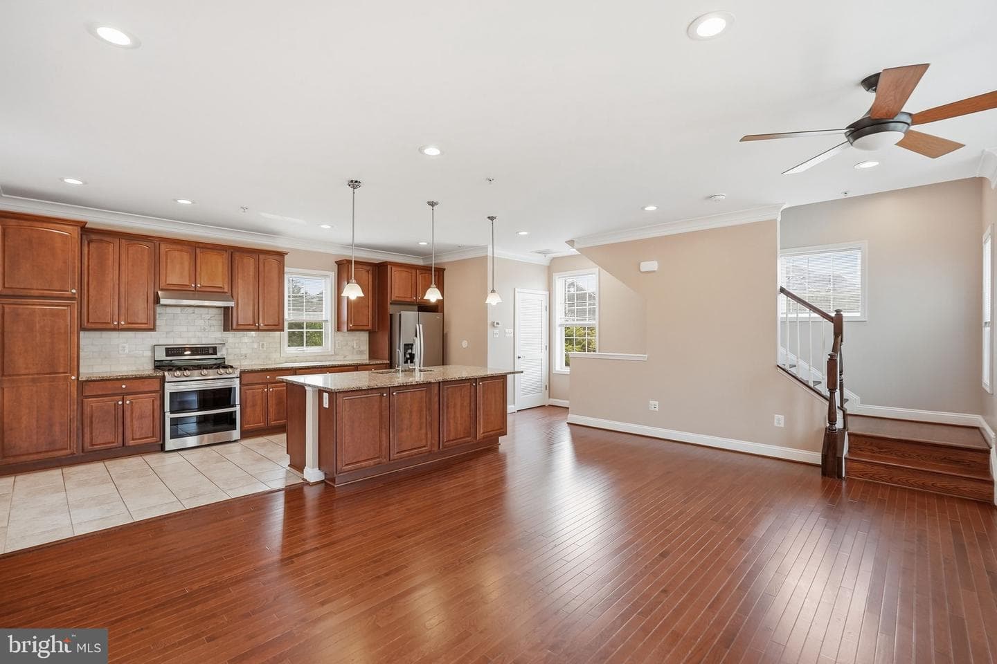 232 Parkview Avenue photo 5