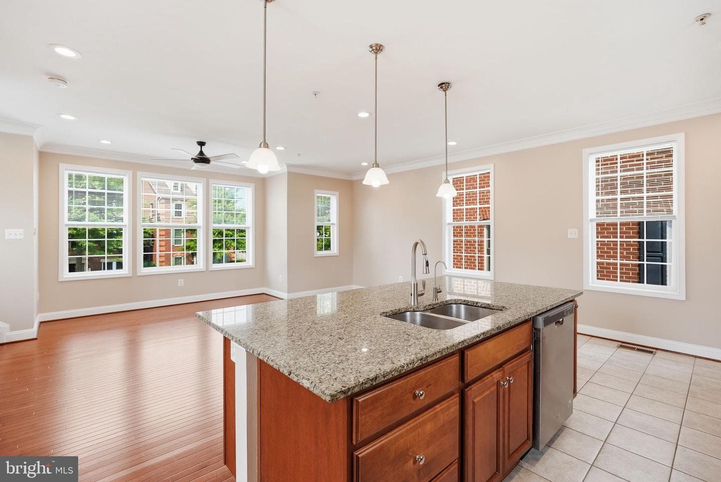 232 Parkview Avenue photo 8