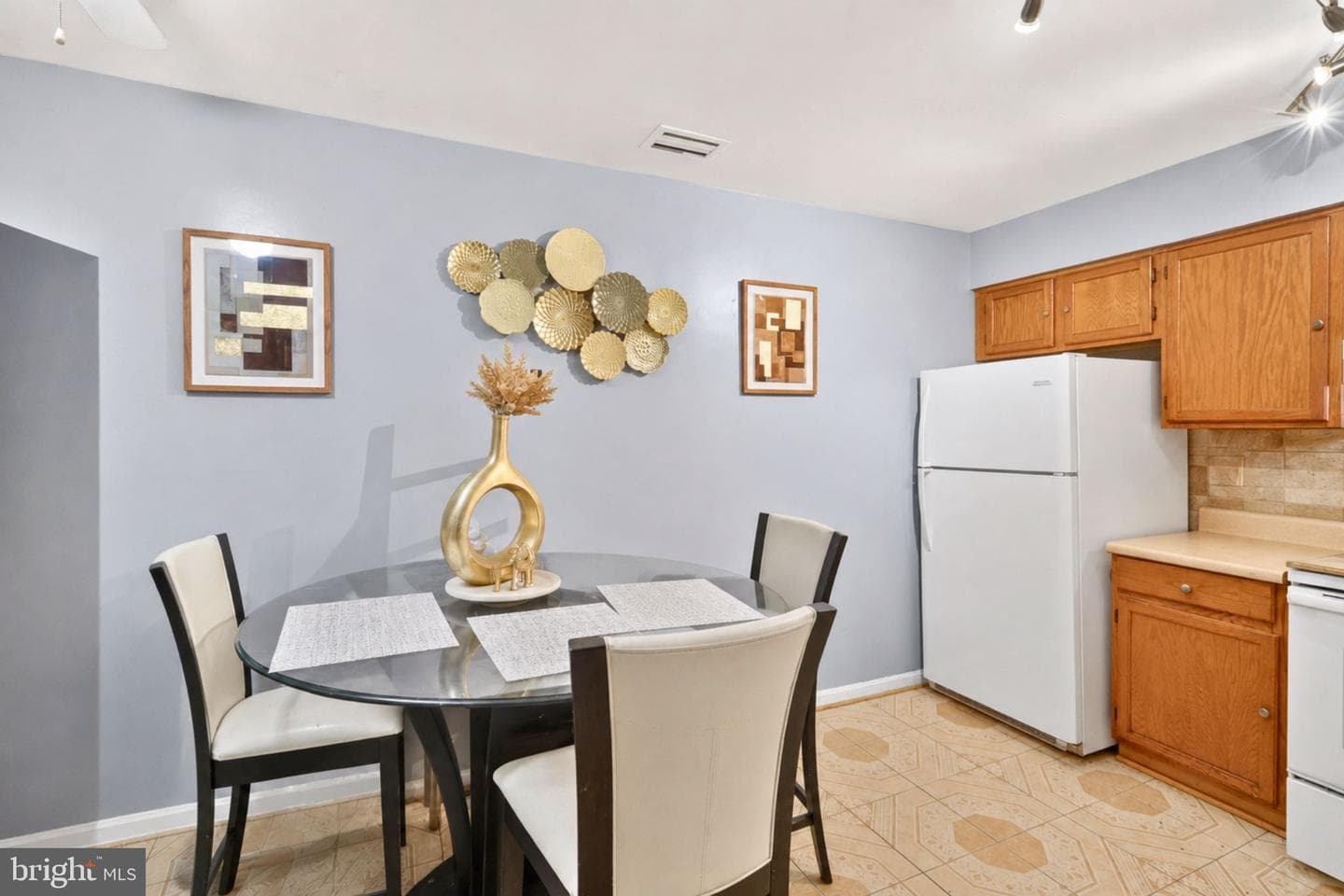 19704 Teakwood Circle #74 photo 8