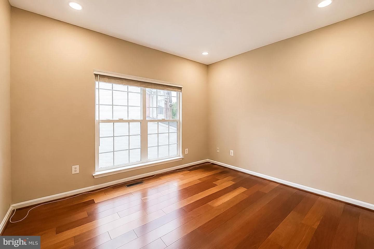18305 Bubbling Spring Terrace photo 27