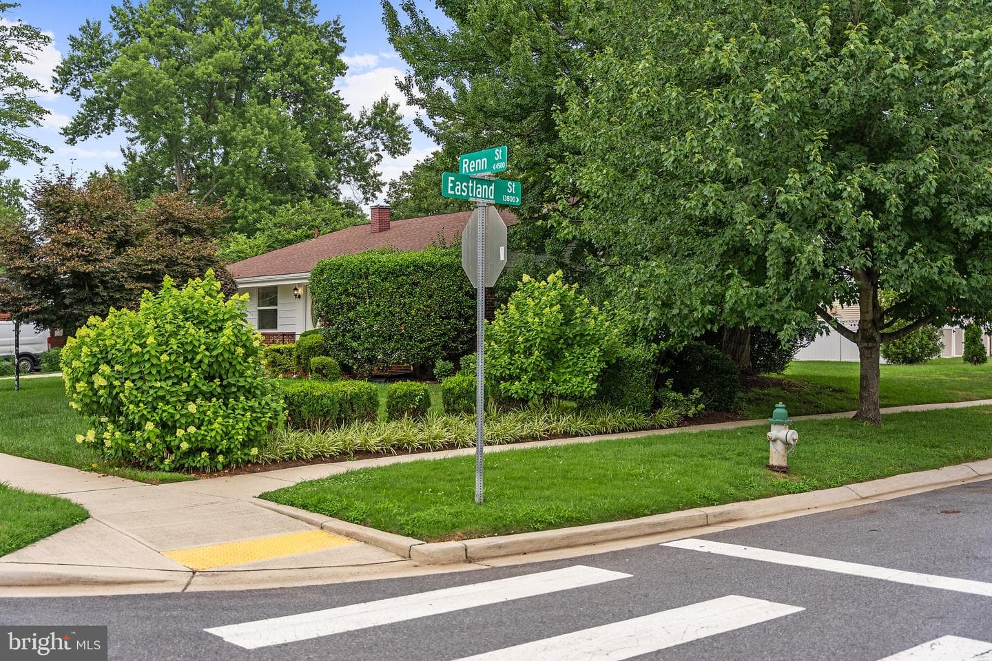 4501 Renn Street photo 4