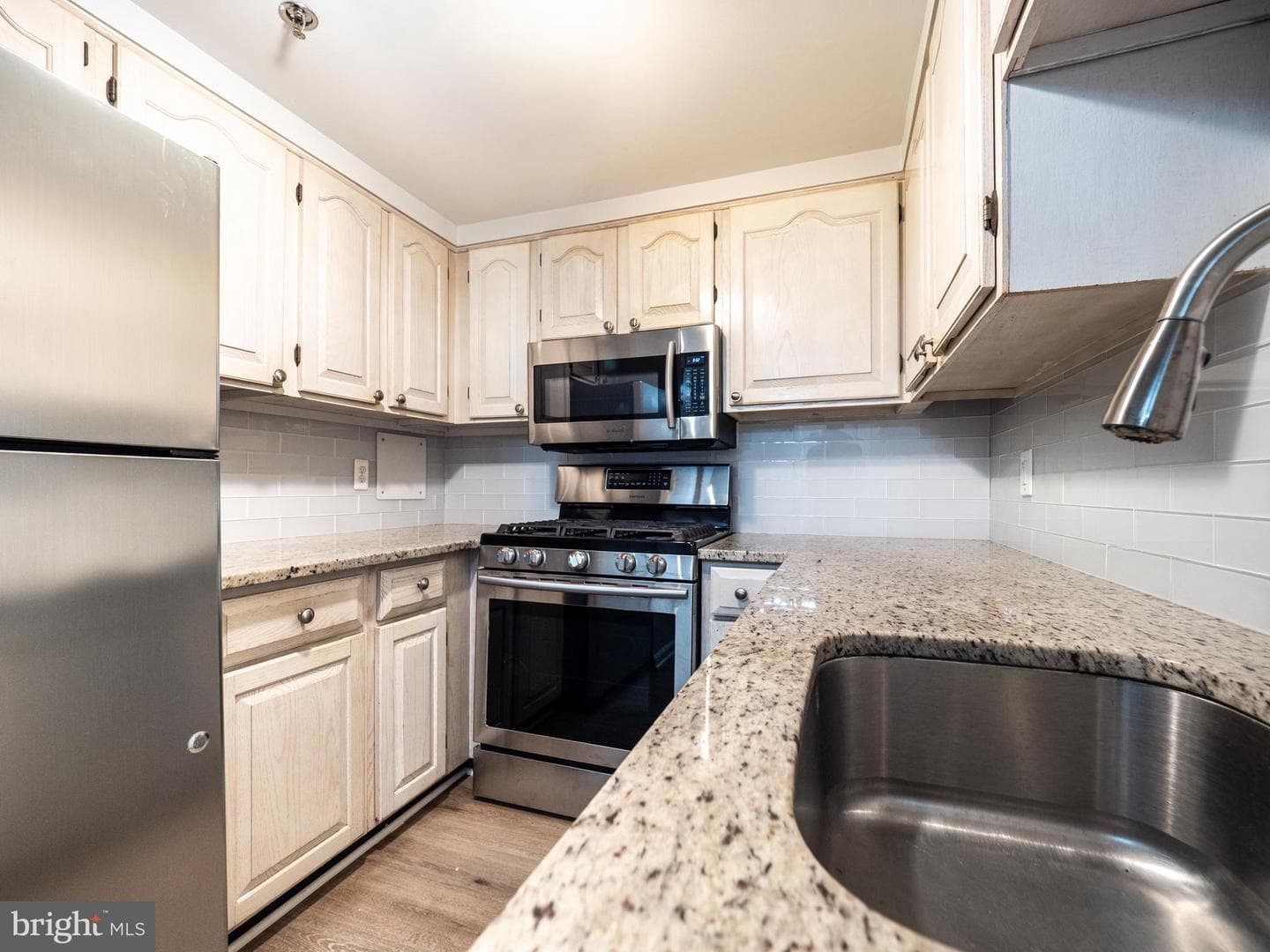 4808 Moorland Lane #608 photo 13