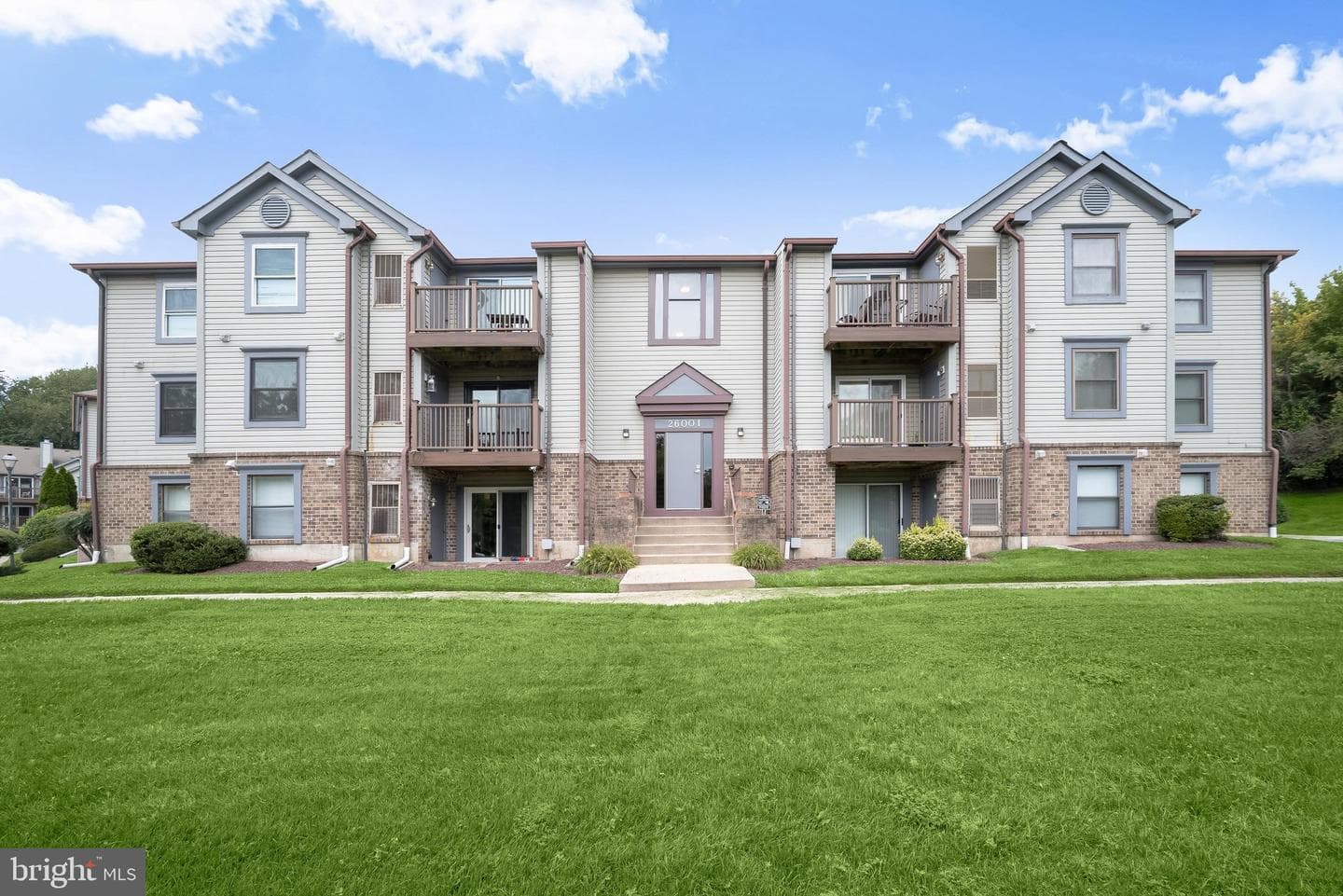 26001 Brigadier Pl photo 36