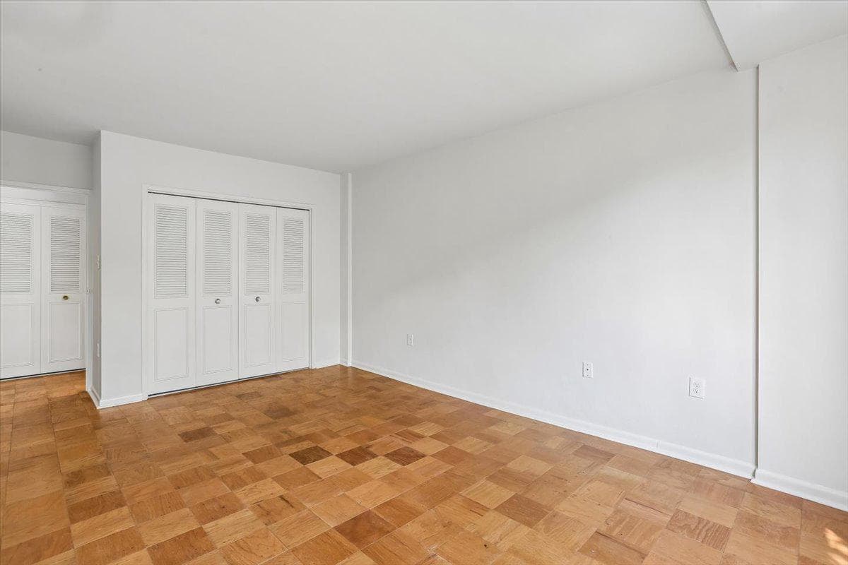 10500 Rockville Pike #122 photo 13