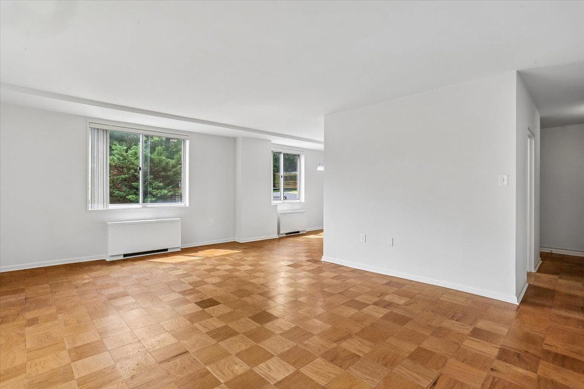 10500 Rockville Pike #122 photo 6