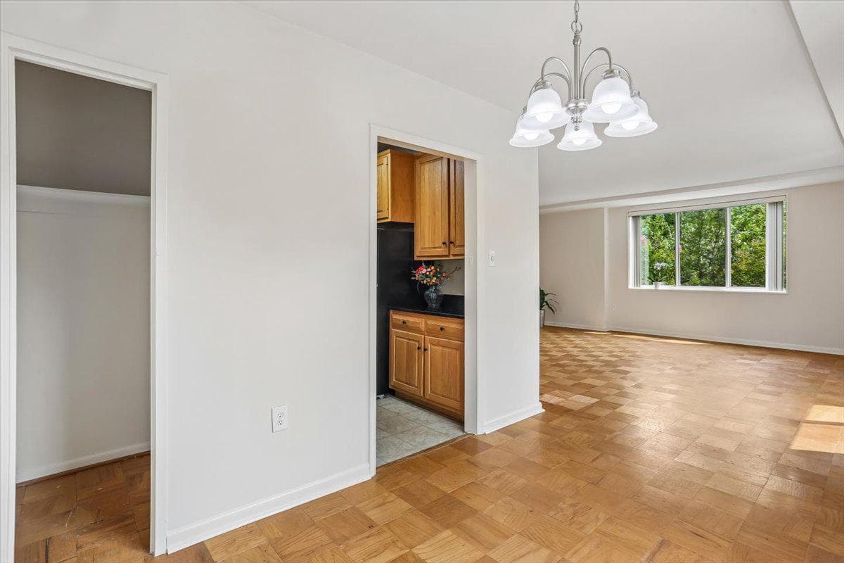 10500 Rockville Pike #122 photo 8