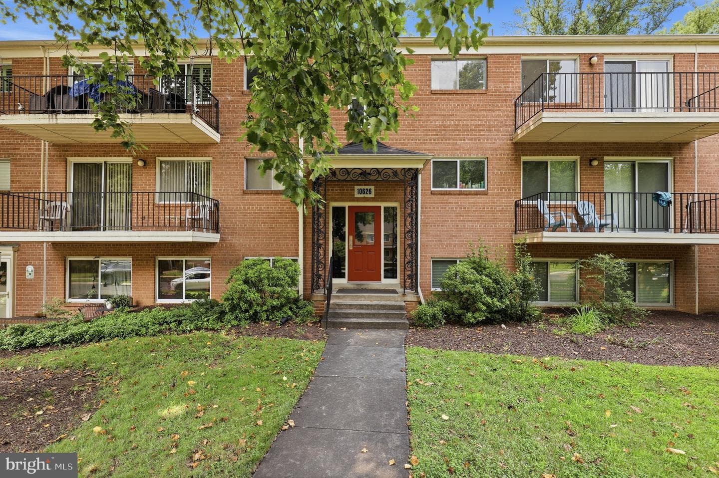 10626 Weymouth Street #101, Bethesda