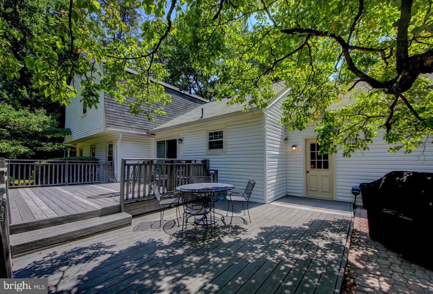 1038 Carnation Drive photo 34