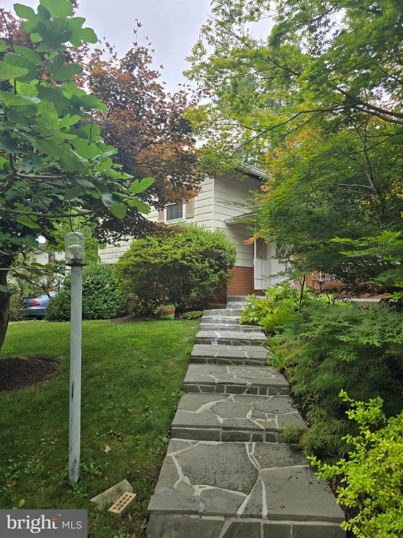 11902 Enid Dr Potomac Md 20854 photo 1
