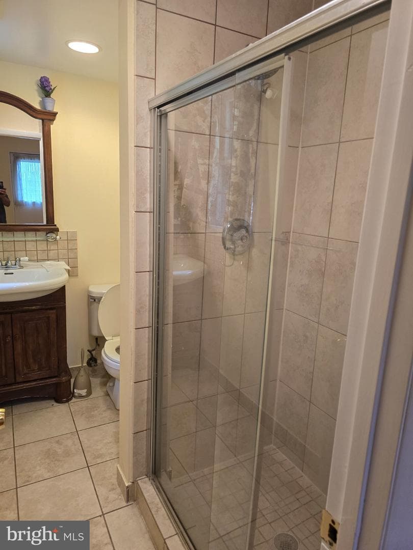 11902 Enid Dr Potomac Md 20854 photo 17