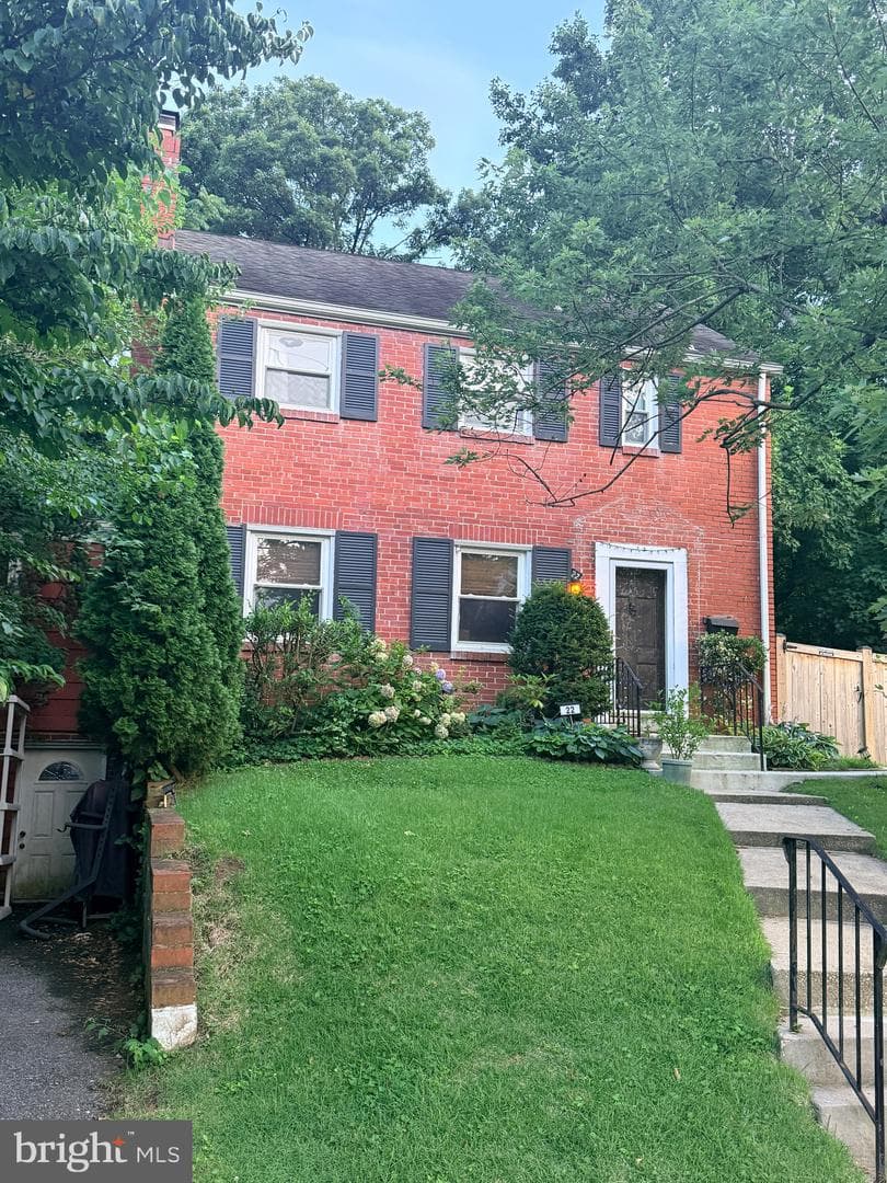 22 Melbourne Avenue photo 1