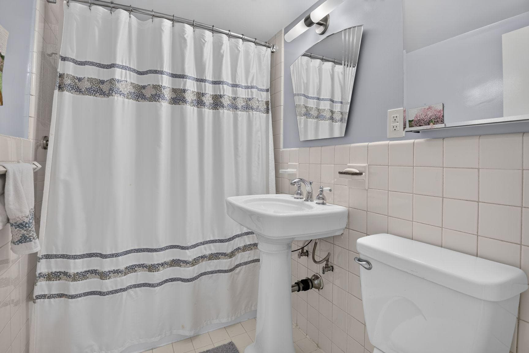 5100 Dorset Avenue #304 photo 25