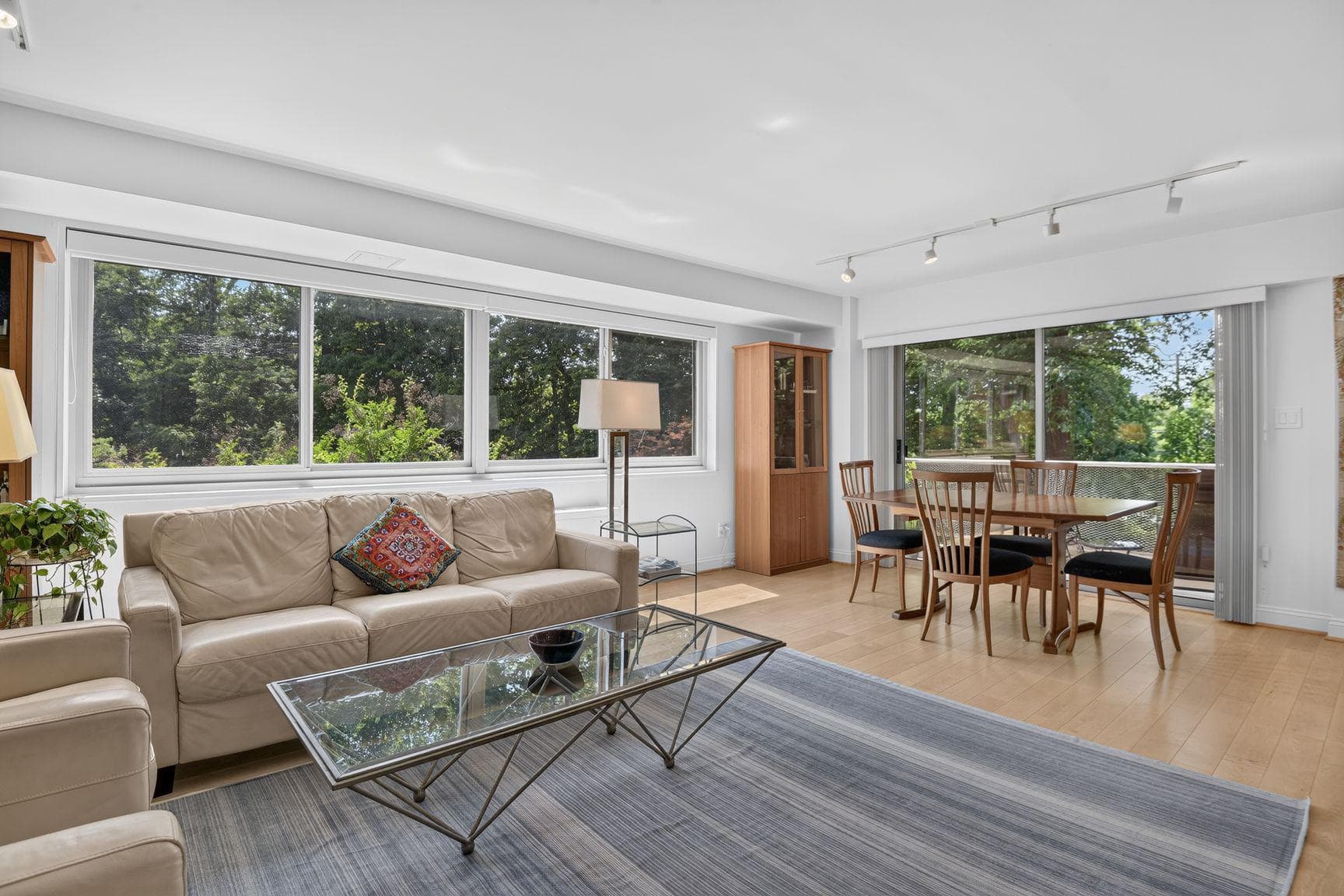 5100 Dorset Avenue #304 photo 3