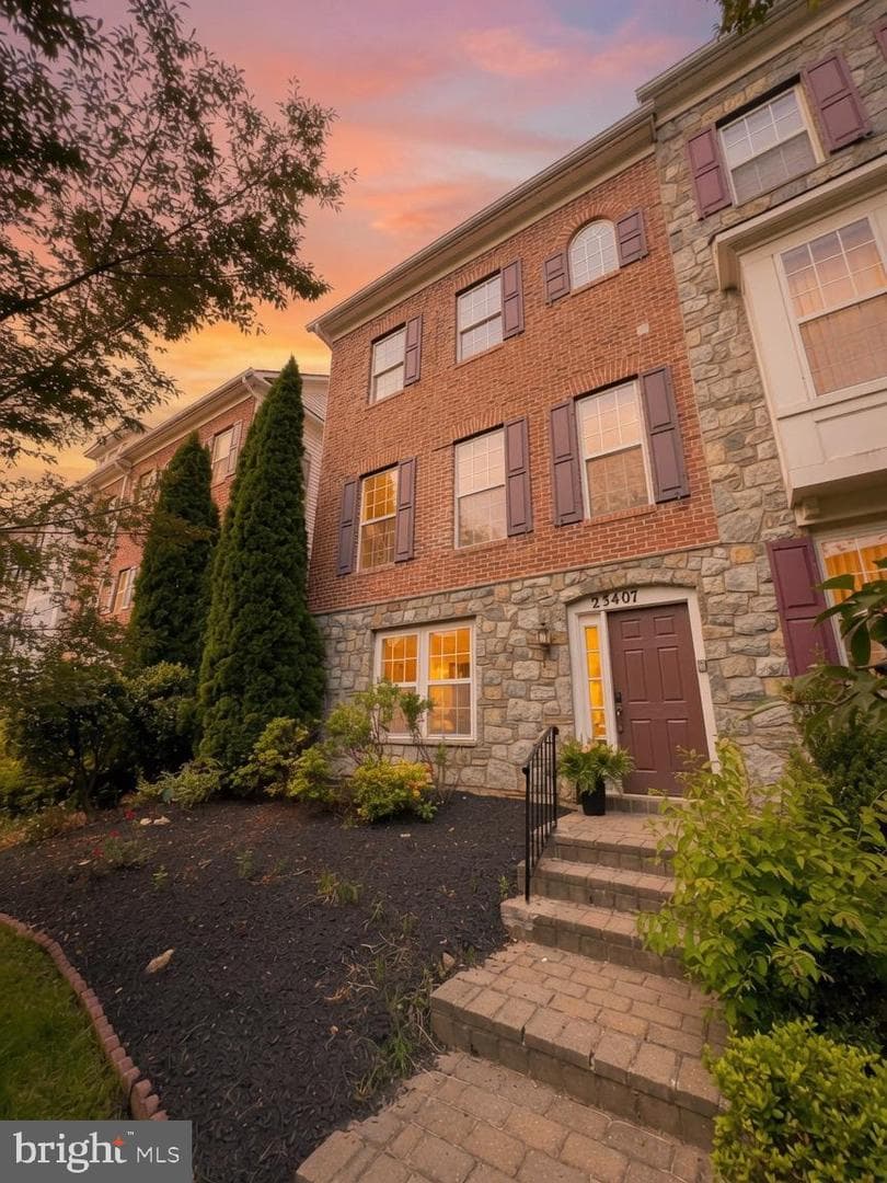 23407 Rainbow Arch Drive, Clarksburg