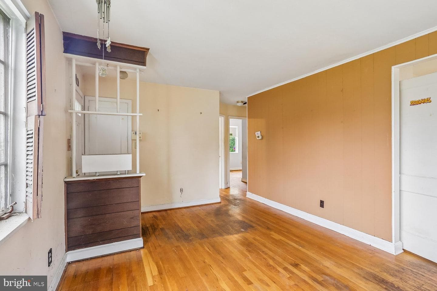 10411 Ewell Avenue photo 6
