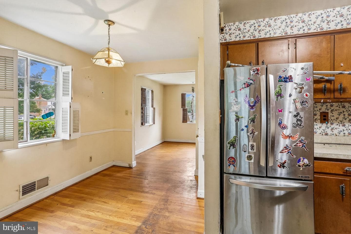 10411 Ewell Avenue photo 9