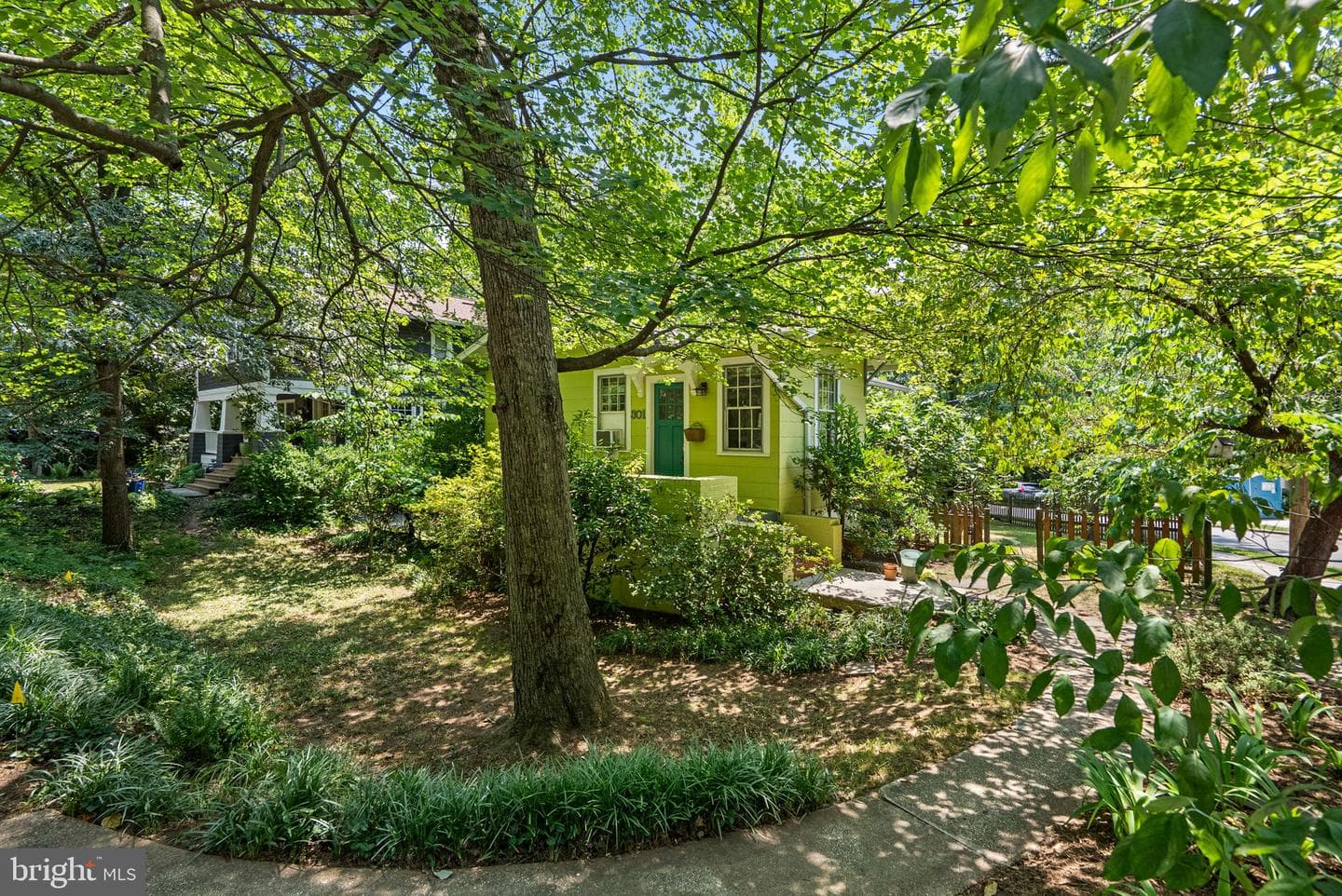 301 Elm Avenue photo 42