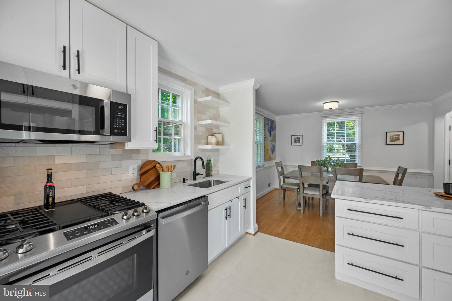 5613 Bradley Boulevard photo 11