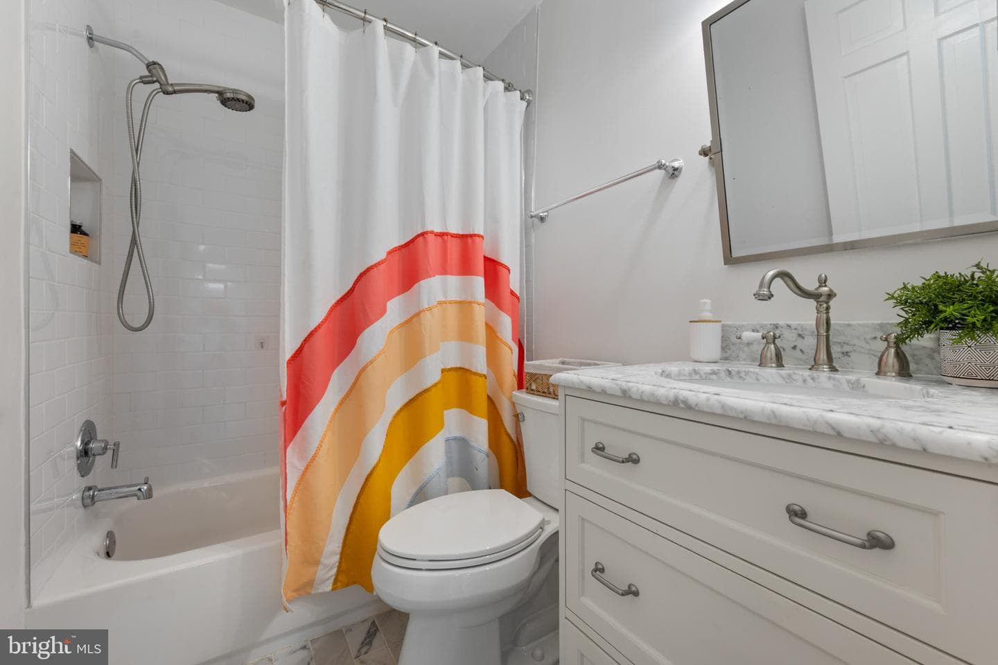 5613 Bradley Boulevard photo 27