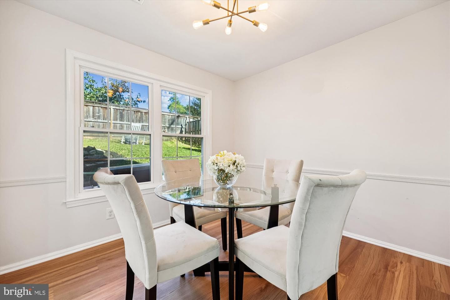 3923 Halsey Street photo 14