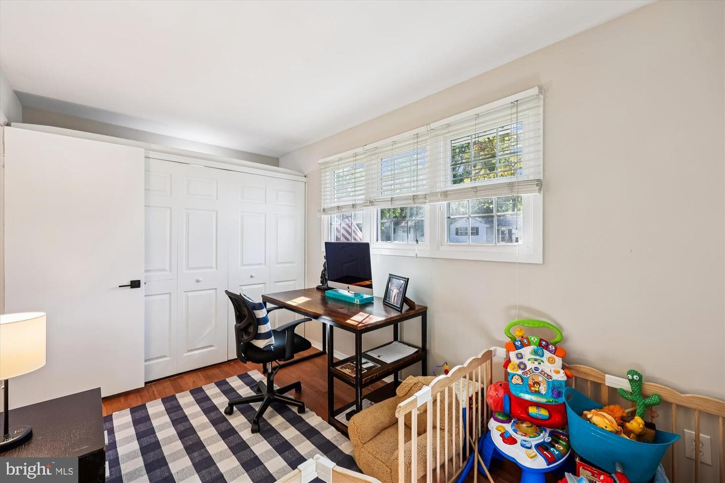 3923 Halsey Street photo 24