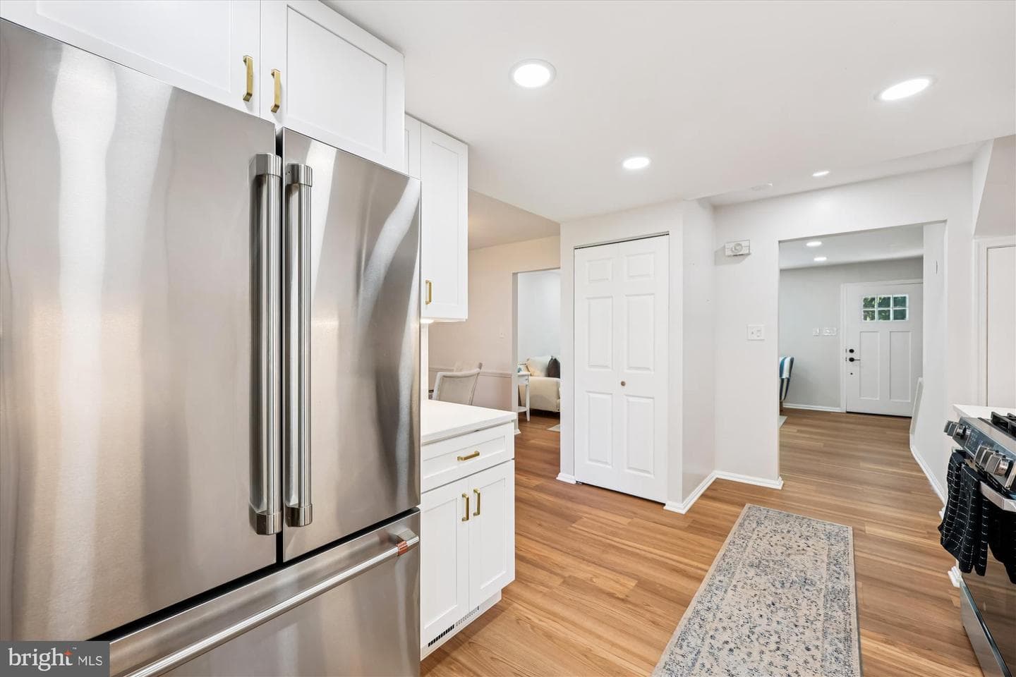 3923 Halsey Street photo 3