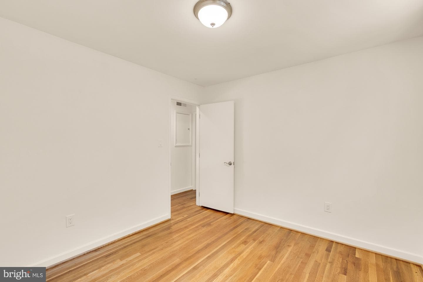 12915 Moray Road photo 13