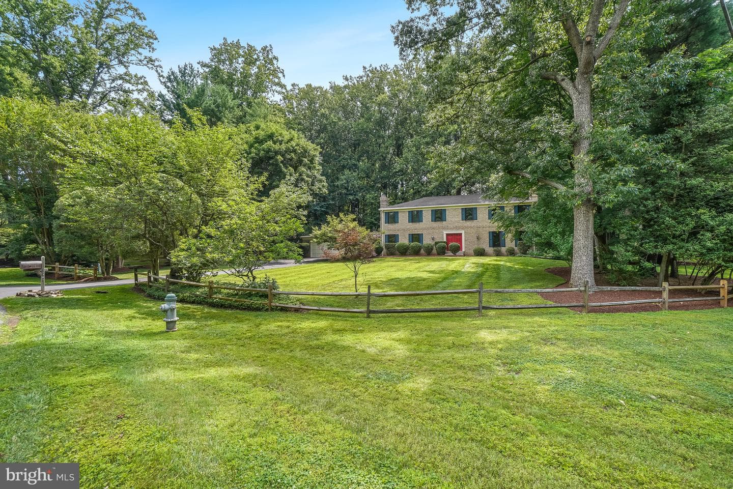 11701 Beekman Place photo 1