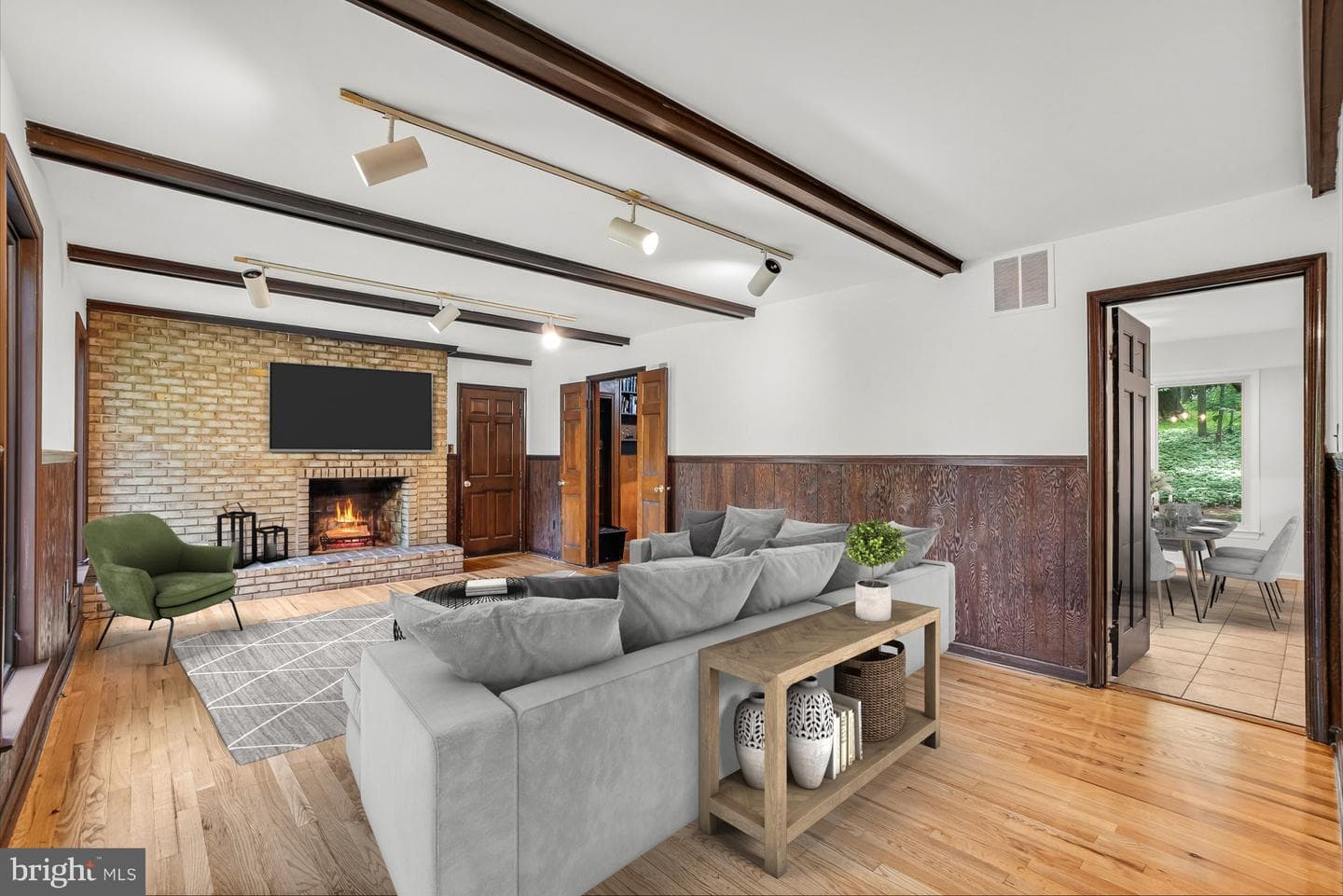 11701 Beekman Place photo 13