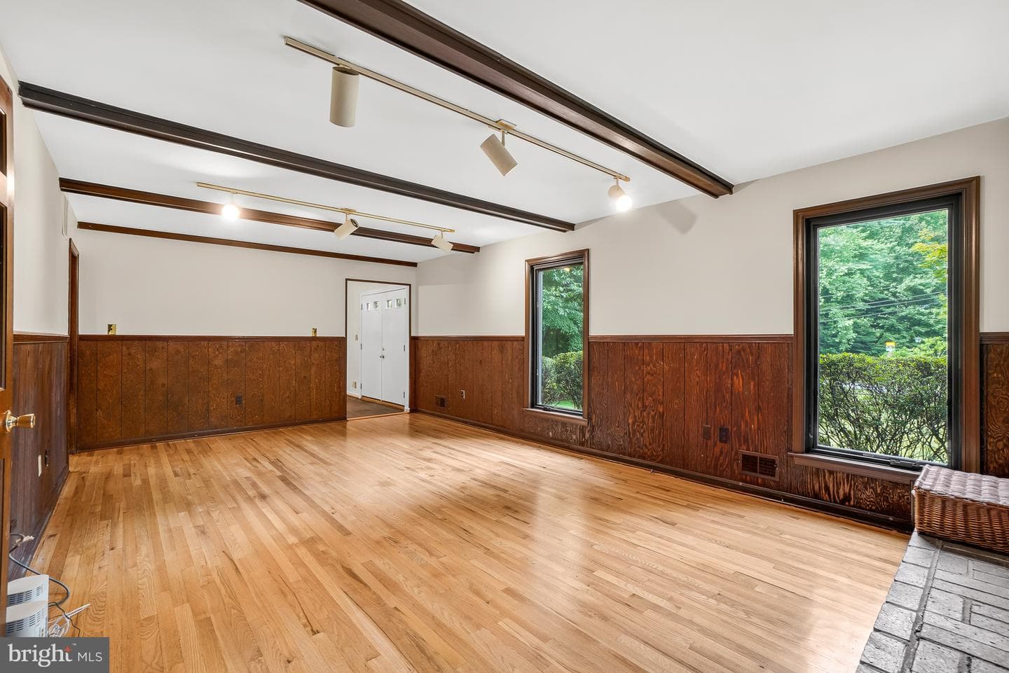11701 Beekman Place photo 16