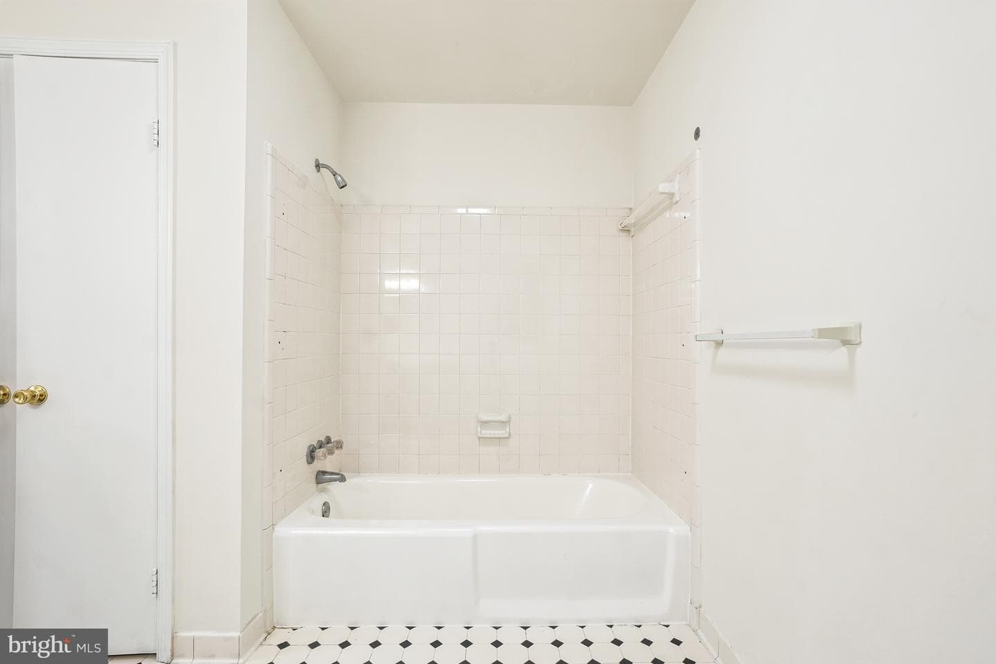 11701 Beekman Place photo 29