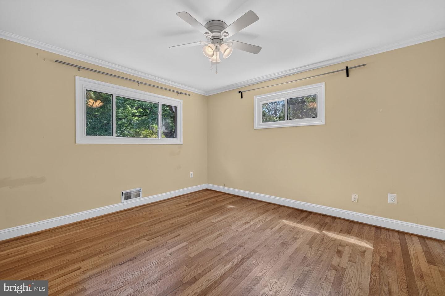 220 Thistle Drive photo 16