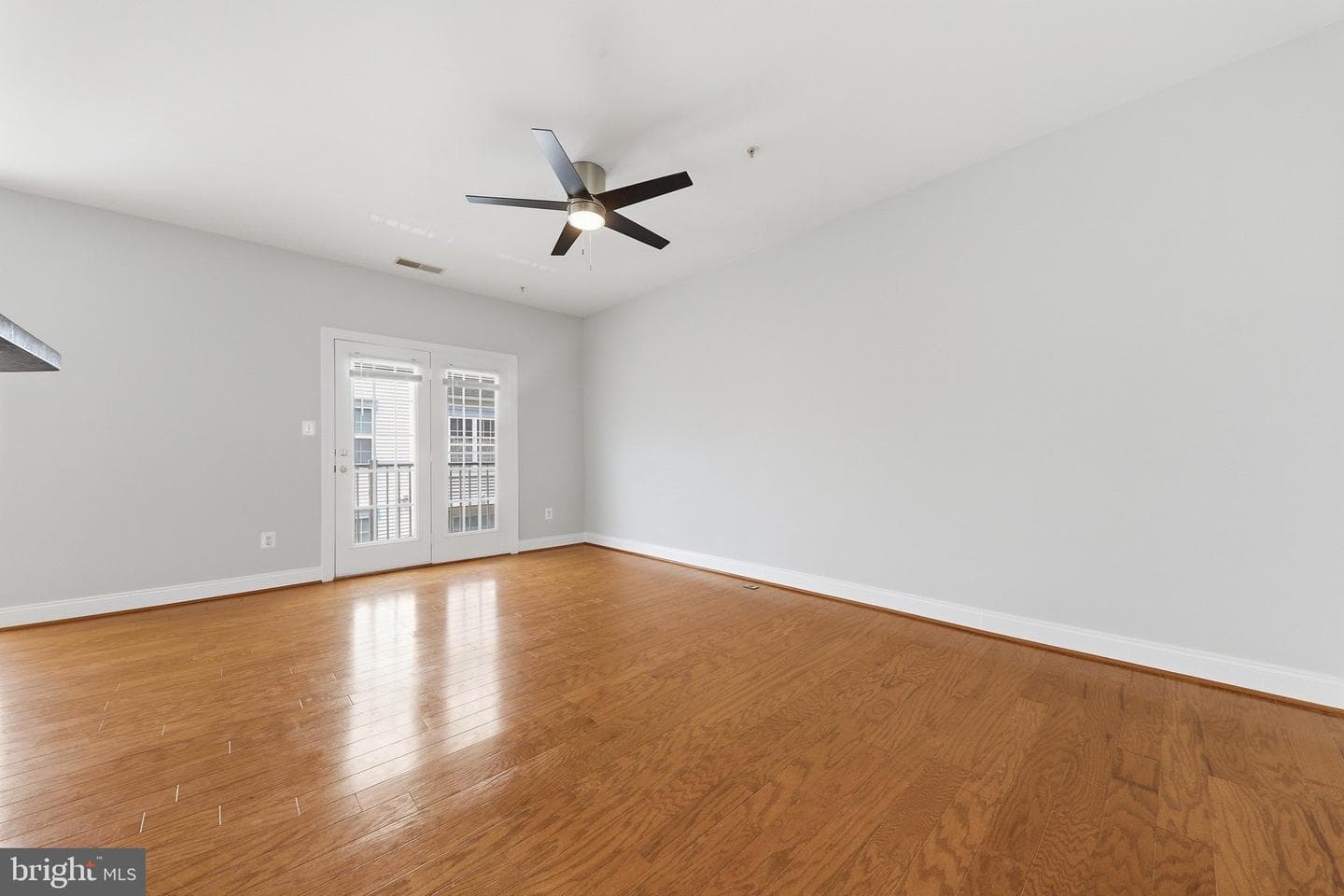152 Mill Green Avenue #200 photo 16