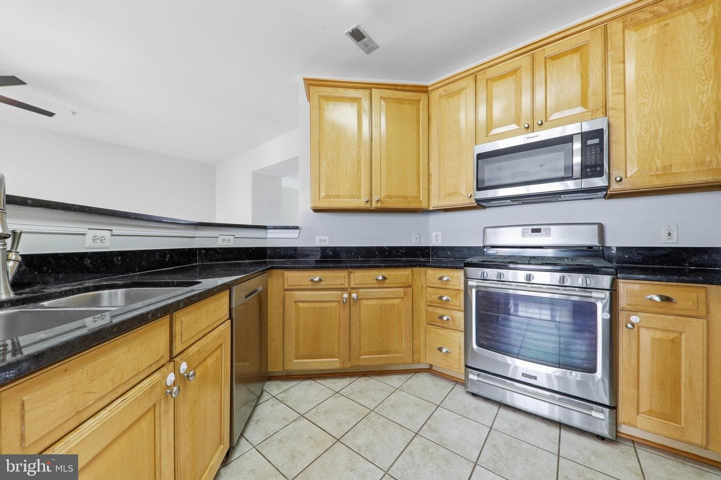 152 Mill Green Avenue #200 photo 25