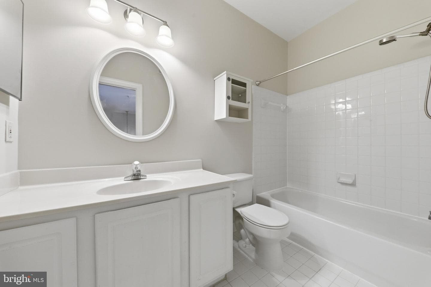 152 Mill Green Avenue #200 photo 42
