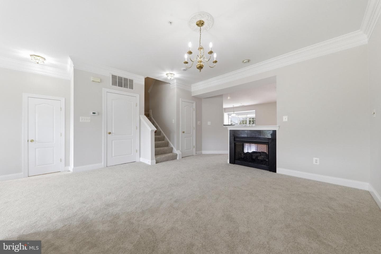 152 Mill Green Avenue #200 photo 5