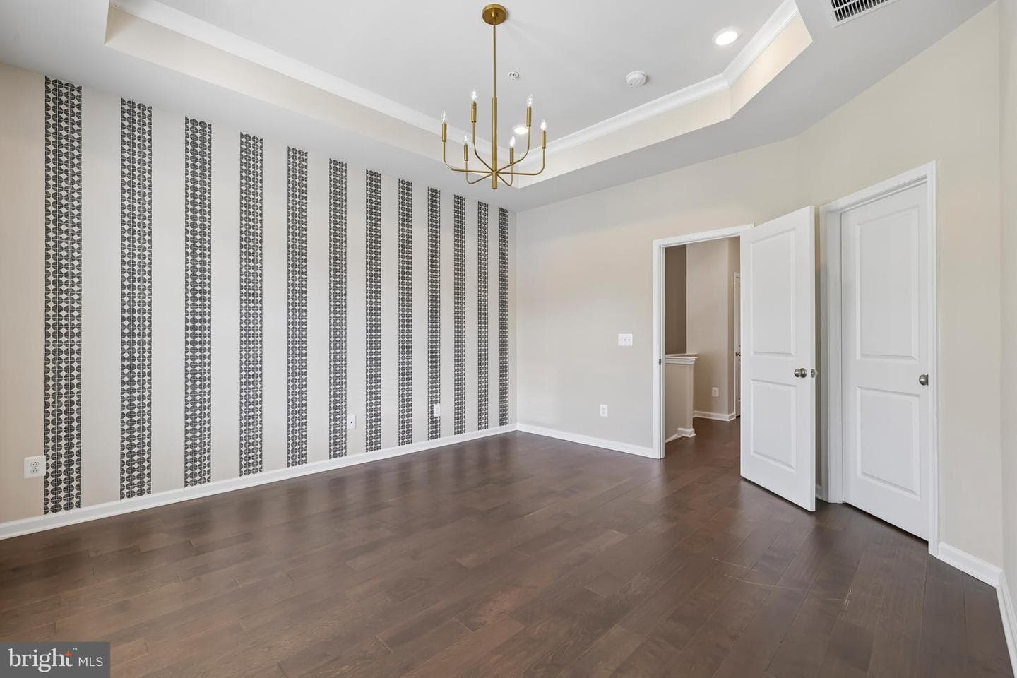 26401 Sir Jamie Terrace photo 26
