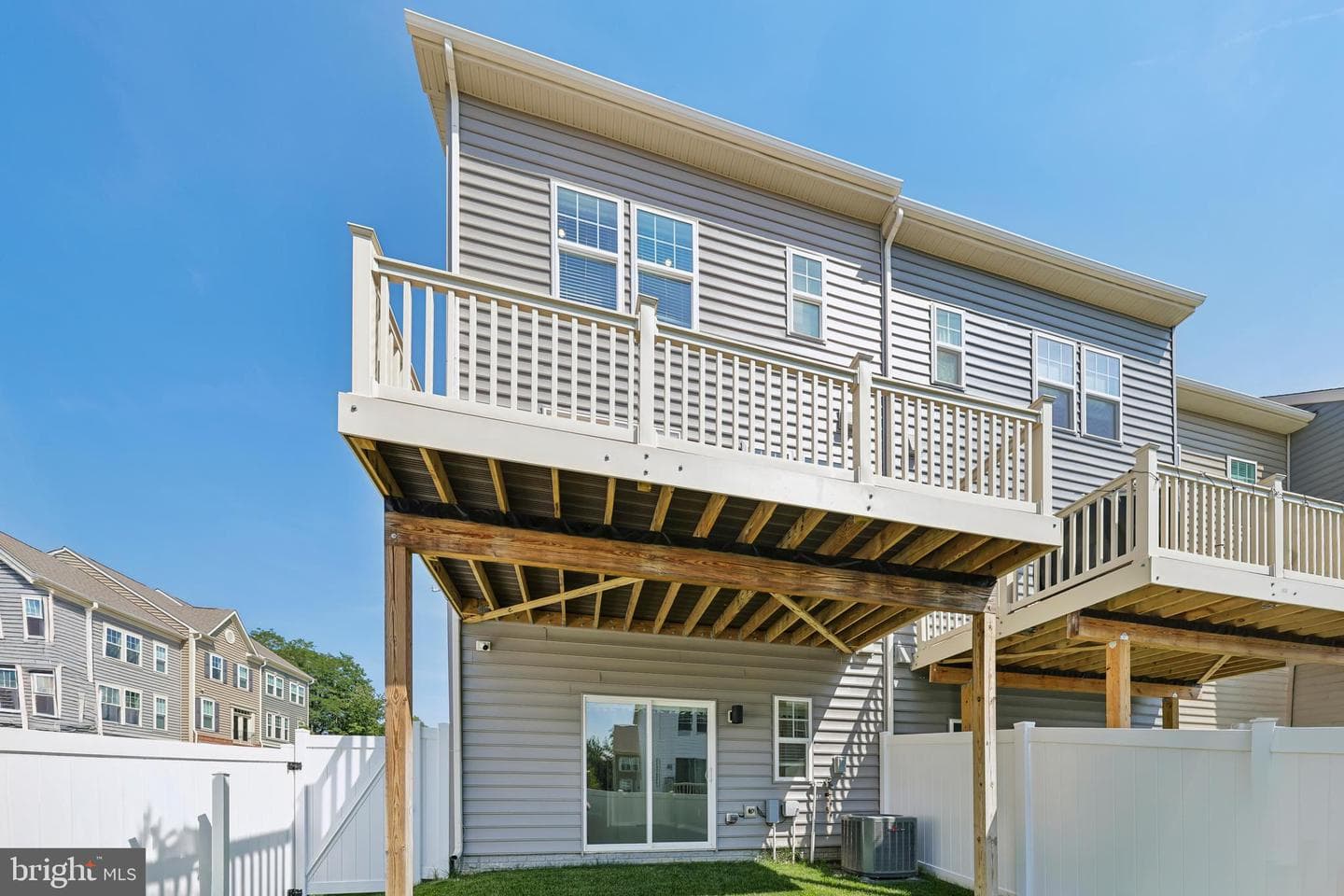 26401 Sir Jamie Terrace photo 44