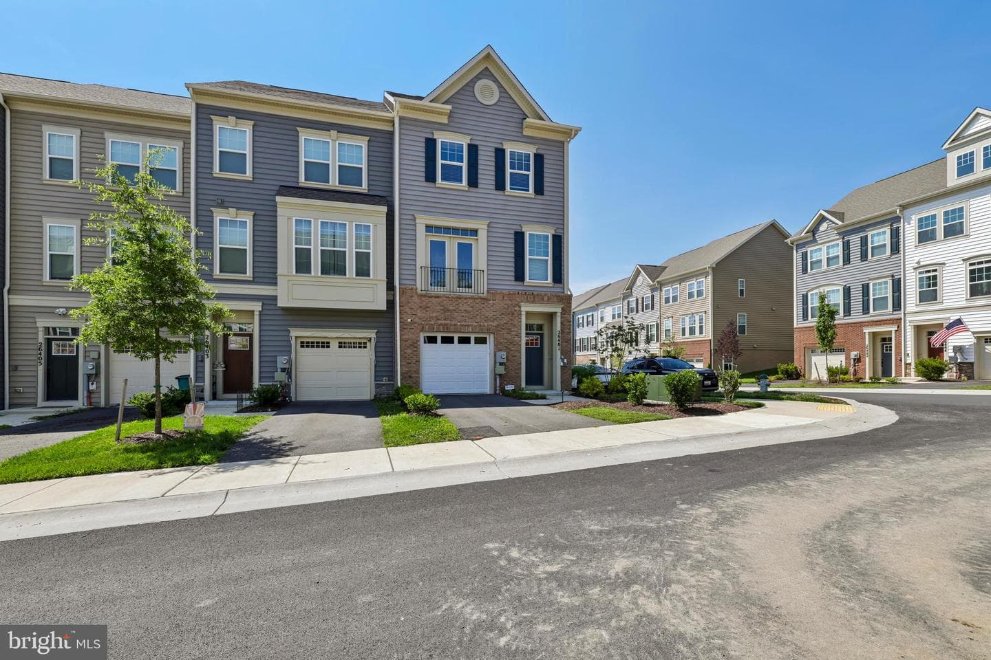 26401 Sir Jamie Terrace photo 8