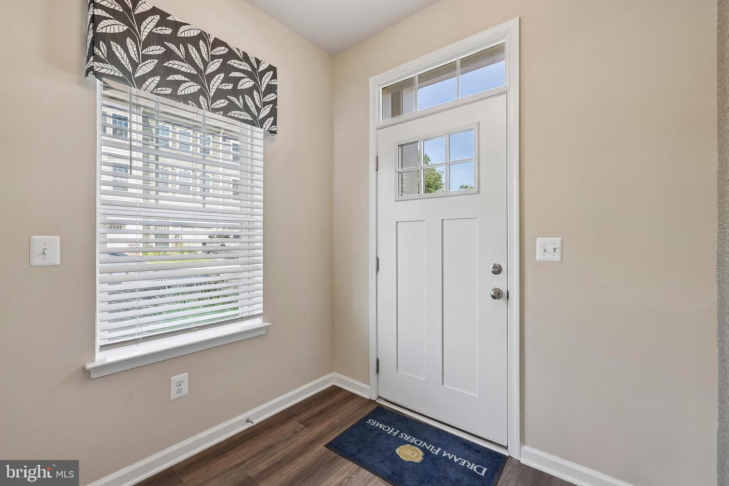 26401 Sir Jamie Terrace photo 9