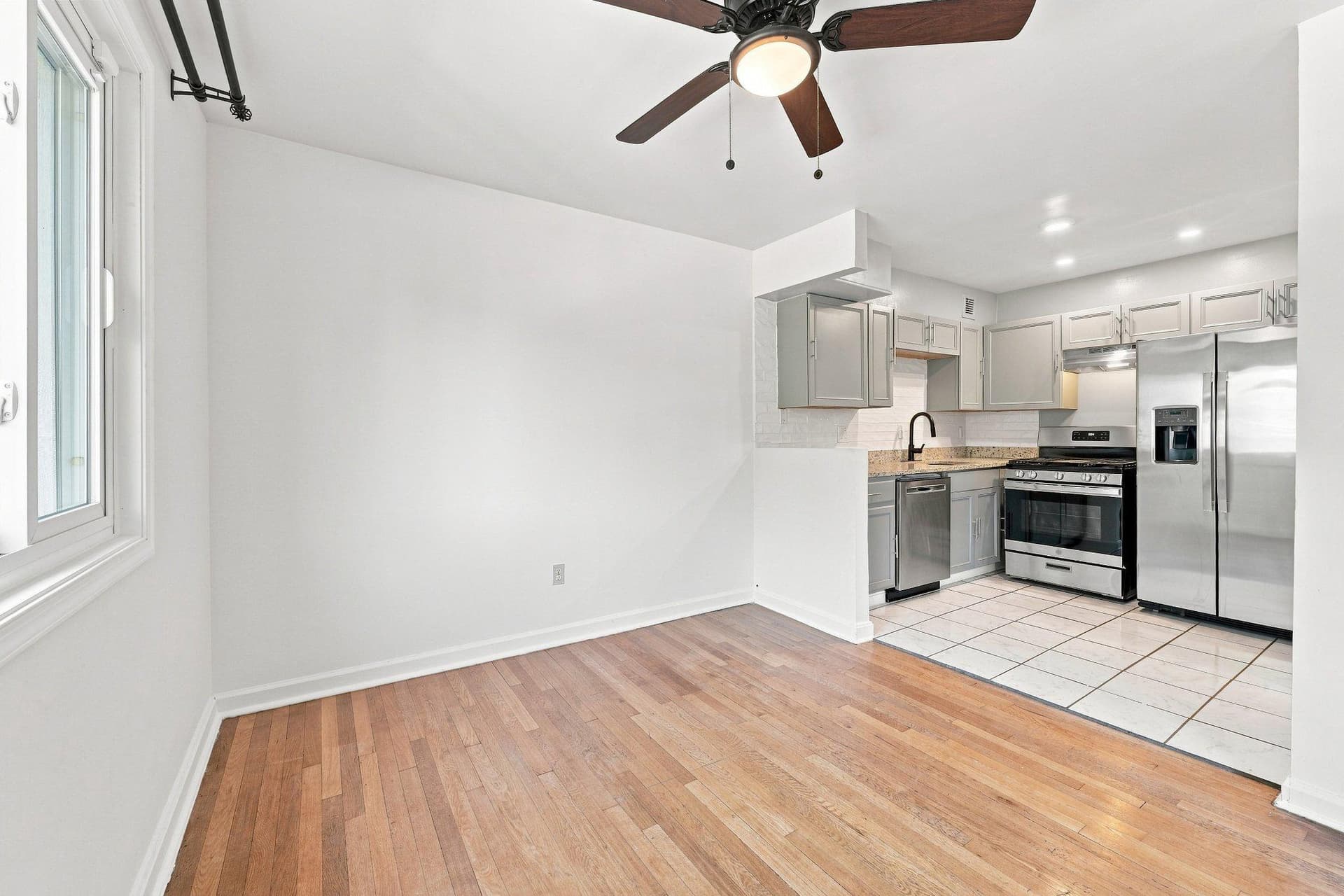 95 E Wayne Avenue #212 photo 8