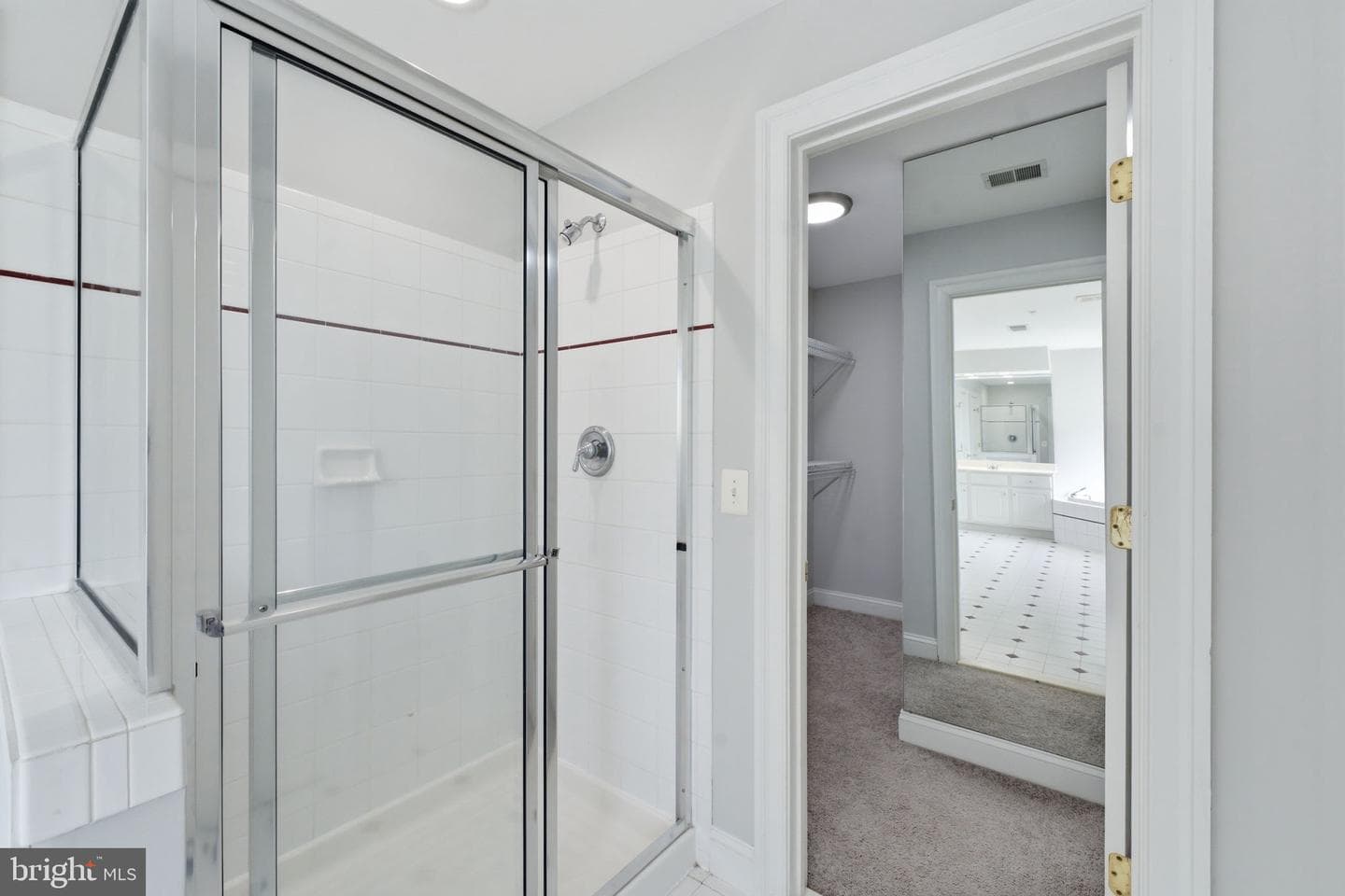 101 Jersey Lane photo 32