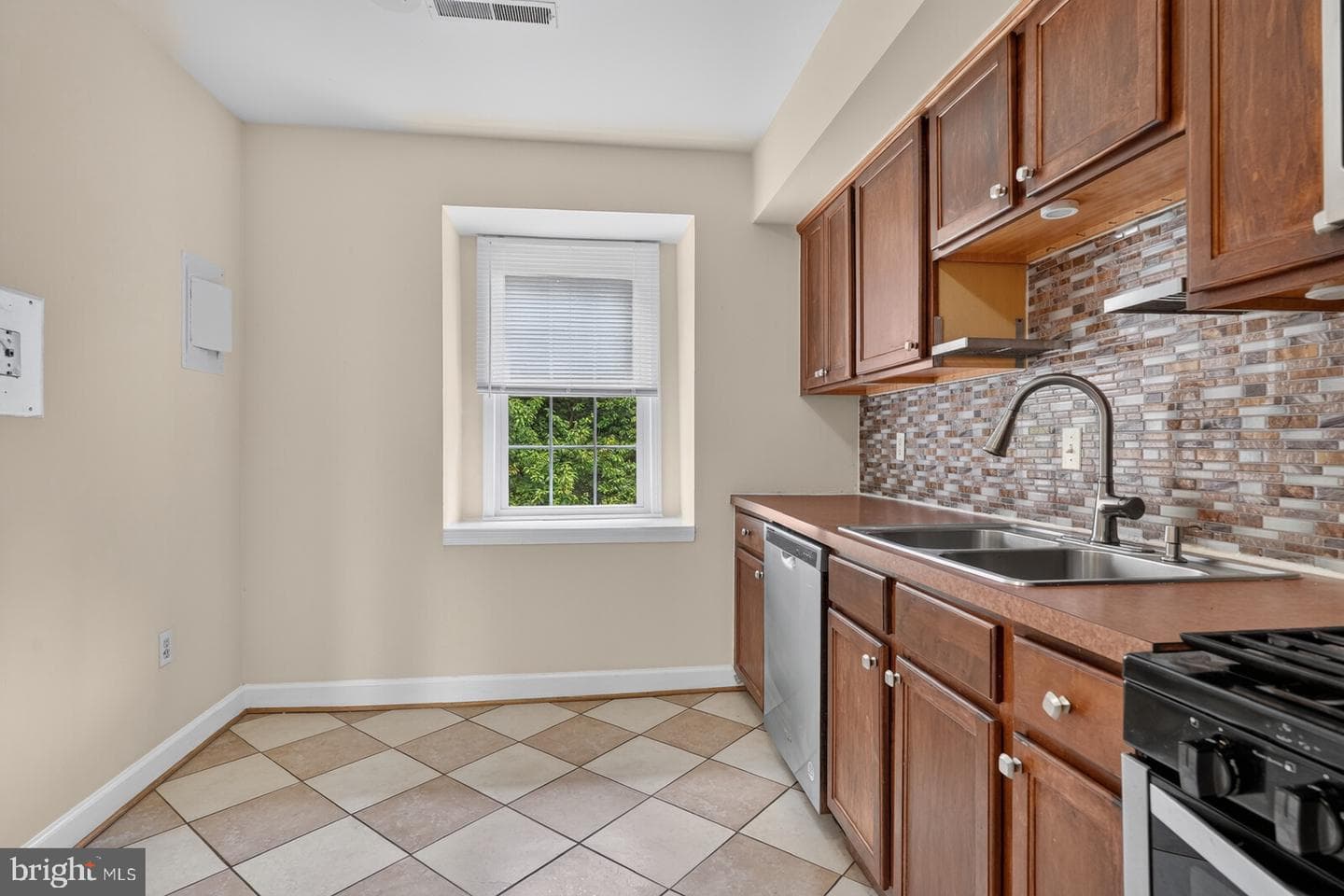 786 Quince Orchard Boulevard #786-20 photo 5