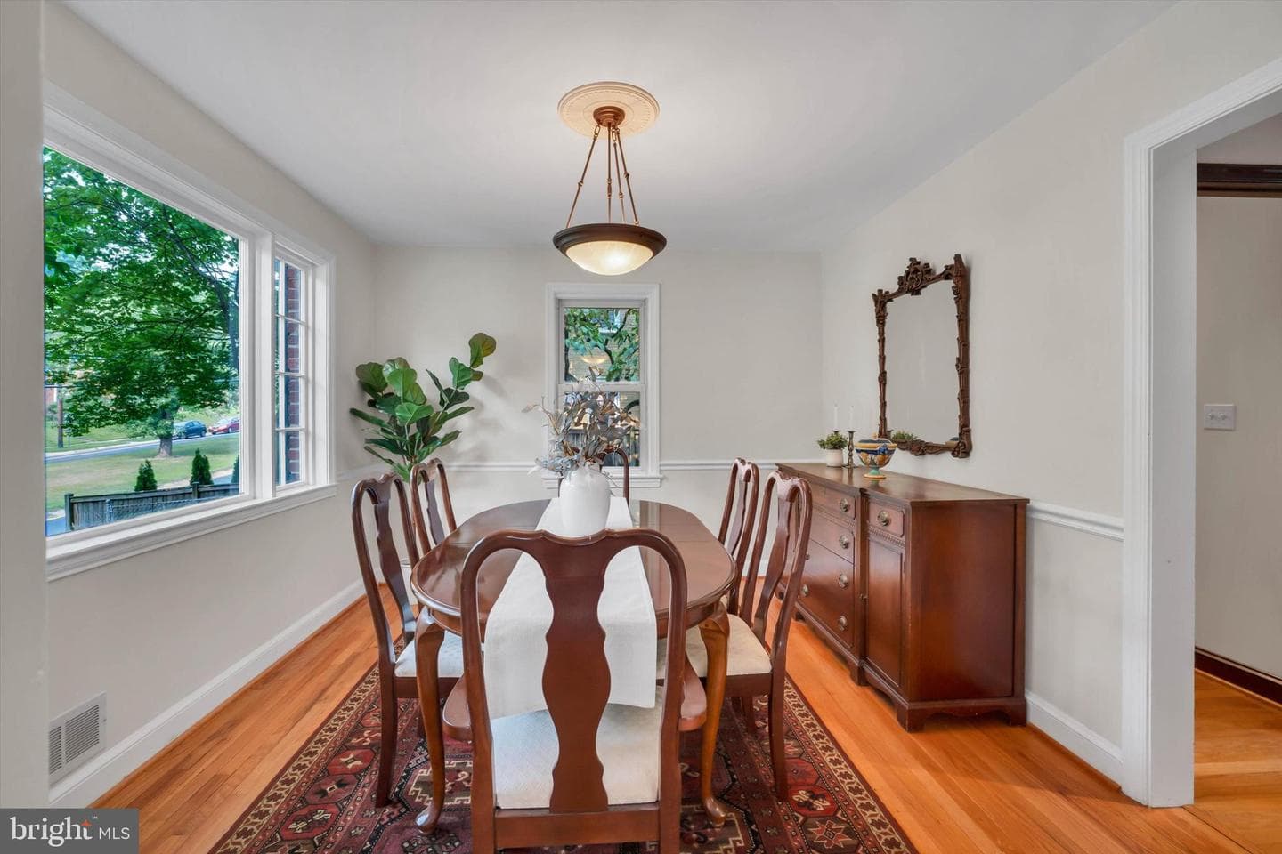 1004 Dennis Avenue photo 18